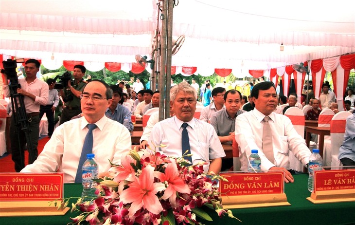 Construction d’un pont célébrant le 25ème anniversaire de la création de Tra Vinh - ảnh 1